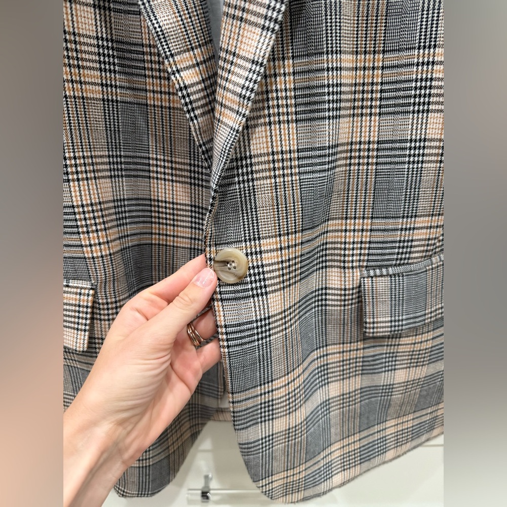 Oversized Blazer - Picture 2 of 3